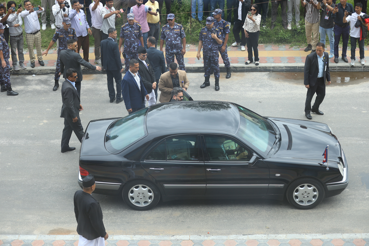 baoen-ravi-parliament-83-3-30 (15).JPG